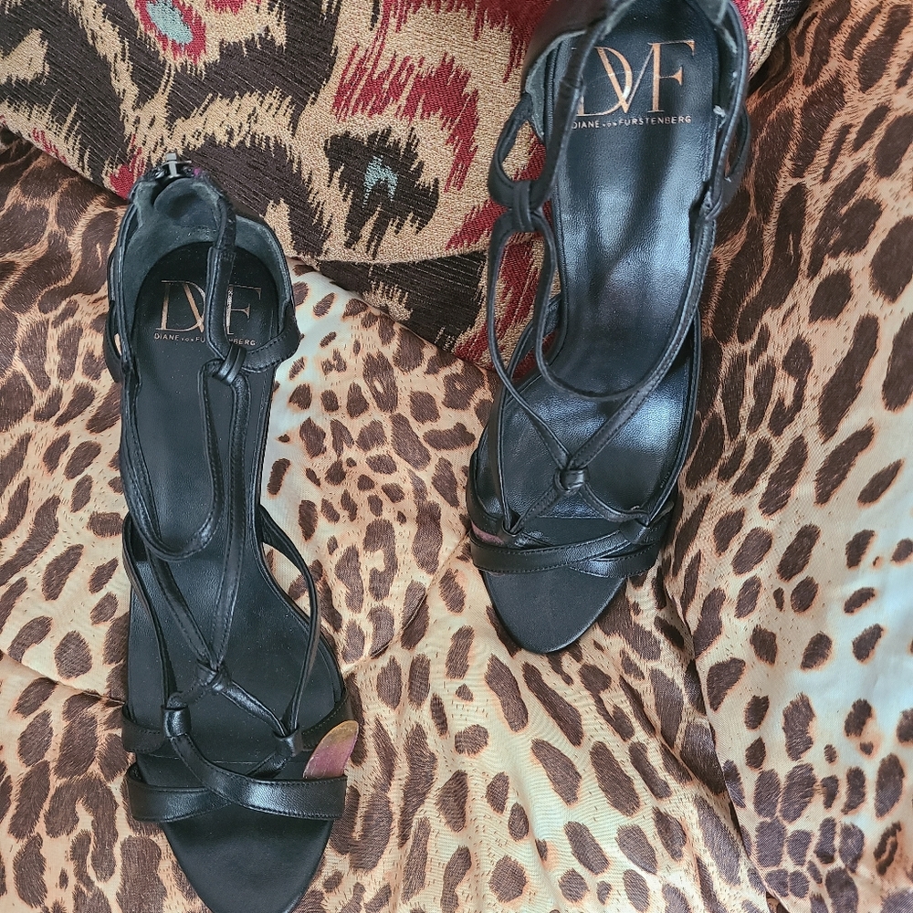 Shoes - Picture 2 of 2